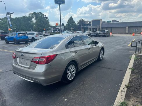 Used 2017 Subaru Legacy 2.5i w/ Alloy Wheel Package AWD/4WD image 4