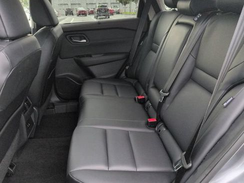Used 2022 Nissan Rogue SV w/ SV Premium Package FWD image 14