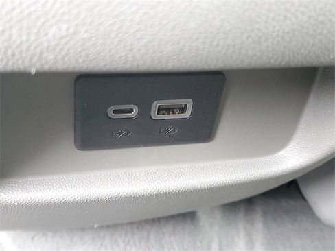 Used 2020 Cadillac XT5 Premium Luxury w/ LPO, Floor Liner Package image 11