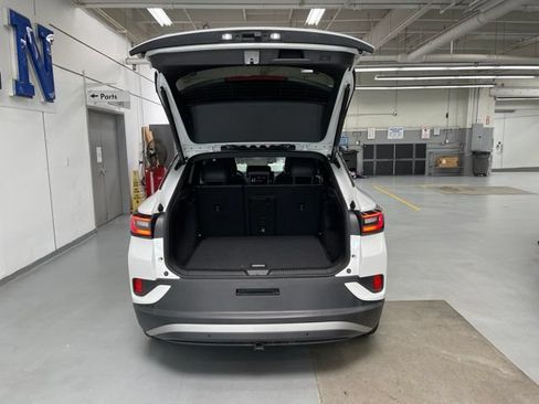 Certified 2023 Volkswagen ID.4 Pro S Plus AWD/4WD image 9