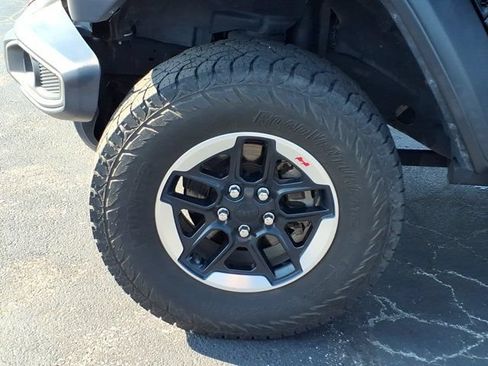 Used 2019 Jeep Wrangler Unlimited Rubicon AWD/4WD image 29
