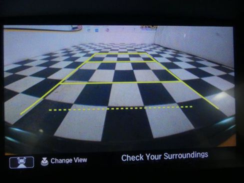 Used 2018 Acura TLX FWD image 9