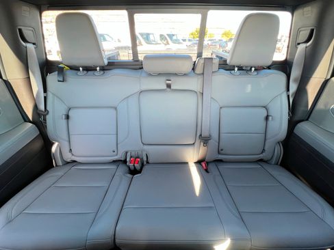 Certified 2024 Chevrolet Silverado 1500 LTZ image 25