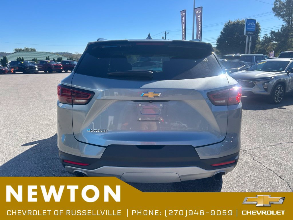 Used 2023 Chevrolet Blazer LT w/ Convenience Package FWD image 13