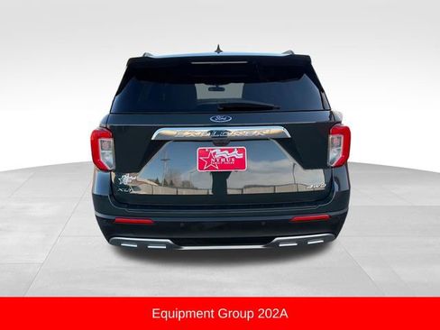 Used 2023 Ford Explorer XLT w/ Equipment Group 202A image 6