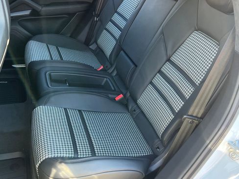 New 2026 Porsche Cayenne image 17