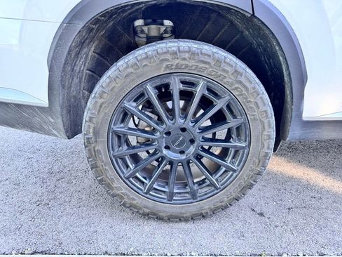 Used 2024 Hyundai Palisade SEL w/ Premium Package image 10