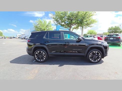 New 2026 Chevrolet Equinox LT w/ Convenience Package II FWD image 17