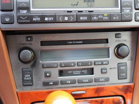 Used 2002 Lexus SC 430 Convertible image 34