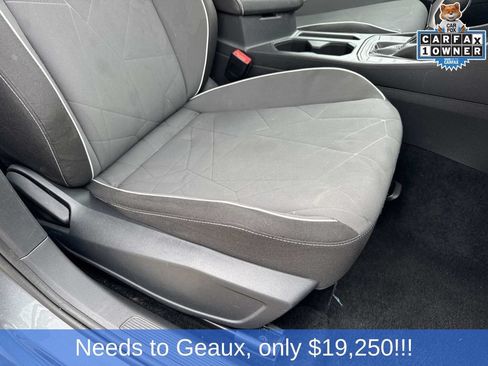 Used 2025 Volkswagen Jetta Sport FWD image 24