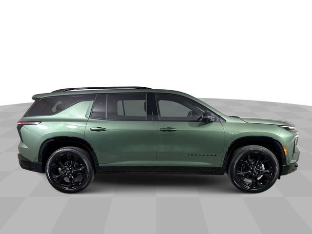 New 2027 Chevrolet Traverse RS w/ LPO, Floor Liner Package FWD image 10
