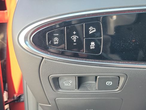 Certified 2023 Genesis GV70 2.5T w/ Sport Prestige Package image 15