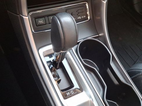 Used 2021 Subaru Ascent Limited w/ Technology Package image 15