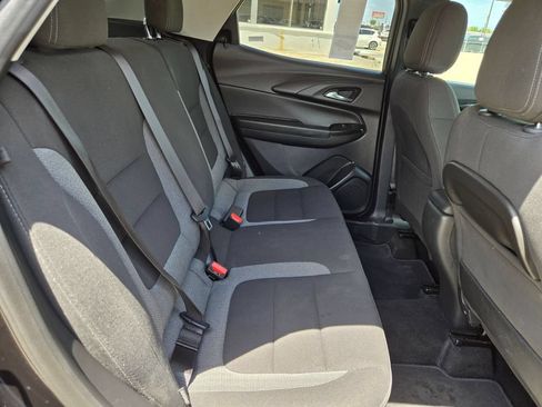 Used 2025 Chevrolet TrailBlazer LT AWD/4WD image 28