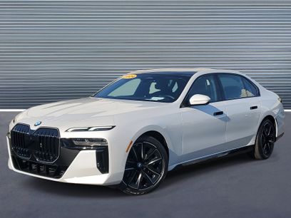 Used 2024 BMW 760i xDrive w/ Premium Package 2