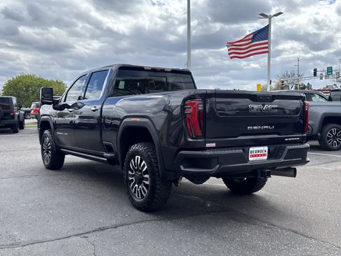 Used 2024 GMC Sierra 2500 Denali w/ Denali Reserve Package AWD/4WD image 5