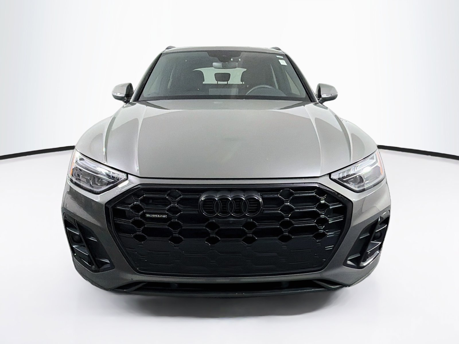 Used 2023 Audi Q5 2.0T Premium Plus w/ Premium Plus Package AWD/4WD image 2