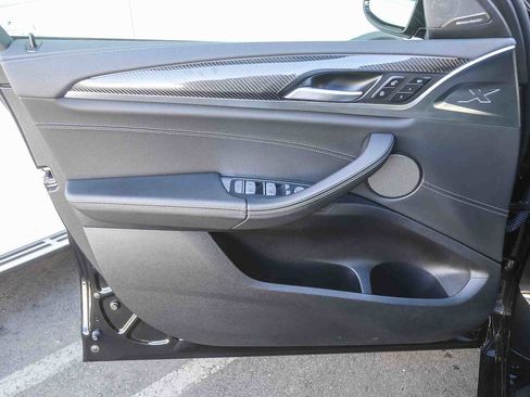 Used 2021 BMW X4 M40i w/ Executive Package image 17