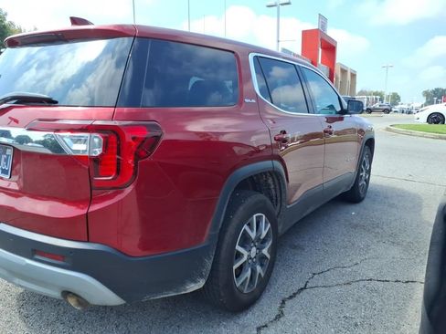 Used 2021 GMC Acadia SLE FWD image 2