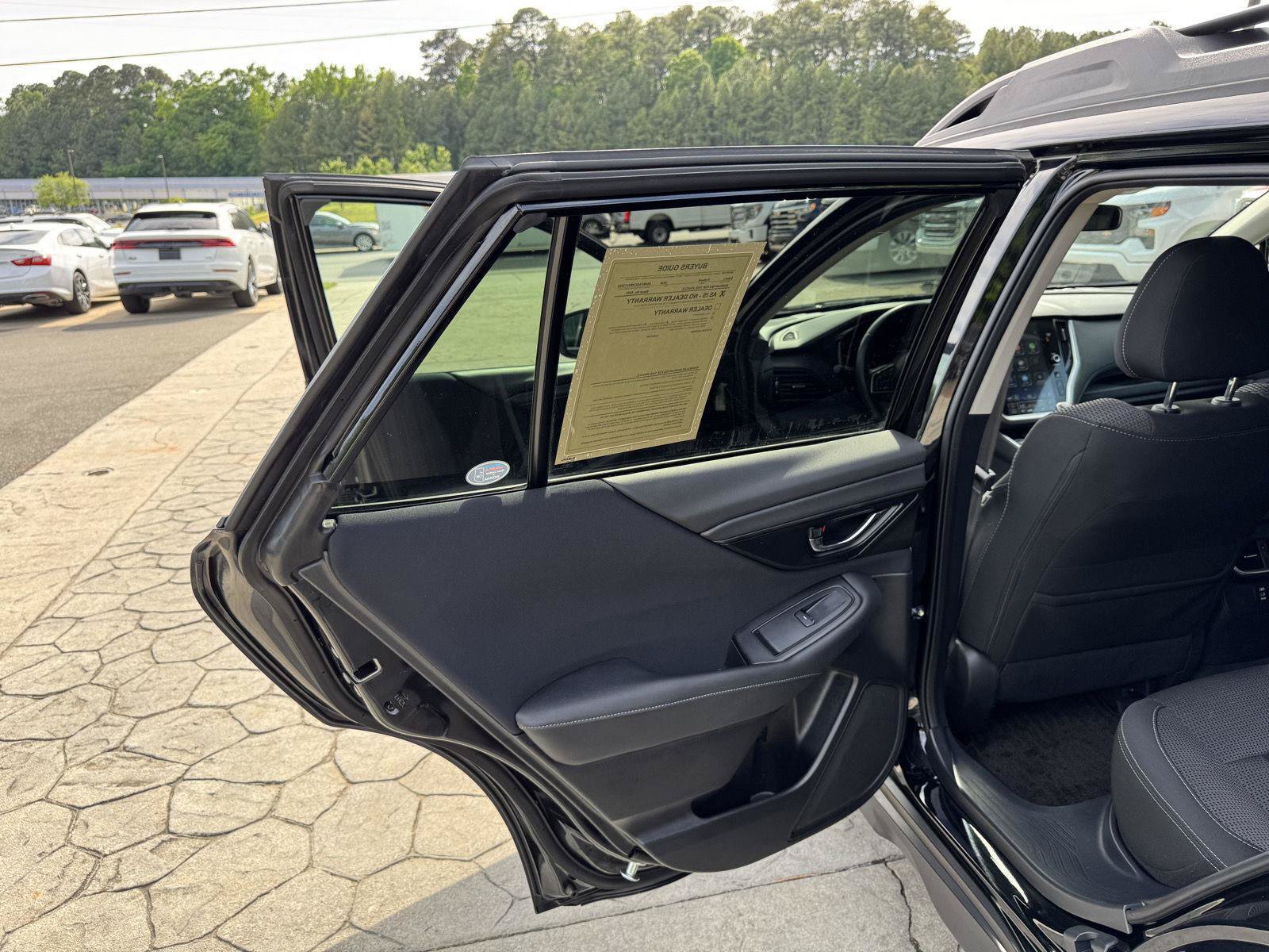 Used 2024 Subaru Outback Premium AWD/4WD image 7