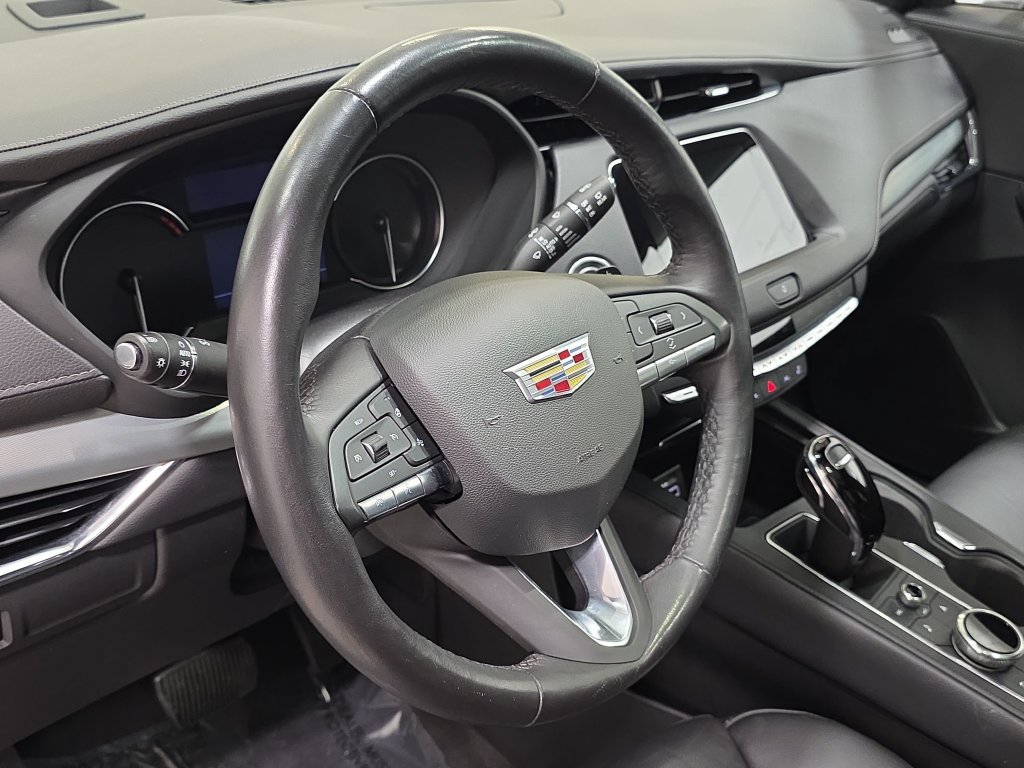 Used 2023 Cadillac XT4 Premium Luxury w/ Cold Weather Package AWD/4WD image 14