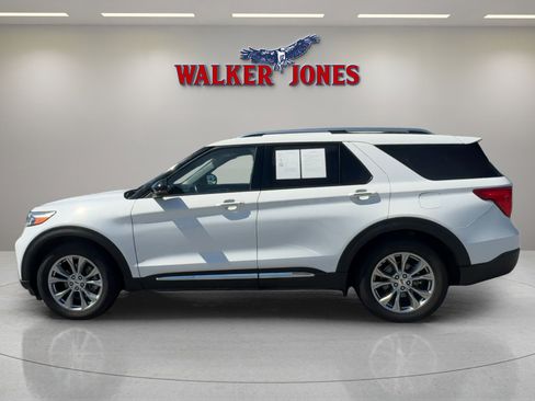 Used 2022 Ford Explorer Limited w/ Equipment Group 301A image 6