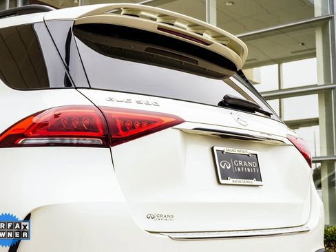 Used 2022 Mercedes-Benz GLE 580 4MATIC w/ Night Package image 12