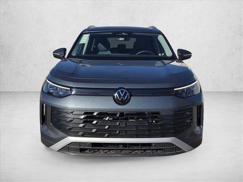 New 2026 Volkswagen Tiguan SE FWD image 6
