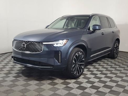 Used 2026 Volvo XC90 B6 Ultra AWD/4WD image 3
