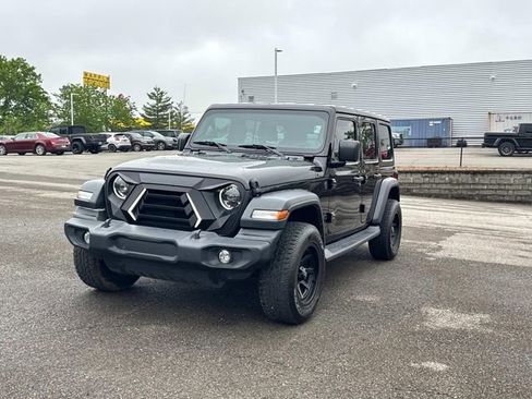 Used 2023 Jeep Wrangler Unlimited Sport AWD/4WD image 9
