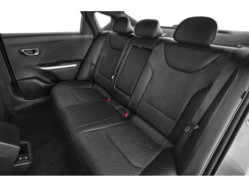 New 2025 Kia K4 GT-Line image 8