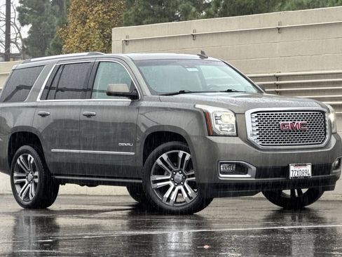 Used 2017 GMC Yukon Denali w/ Open Road Package image 2