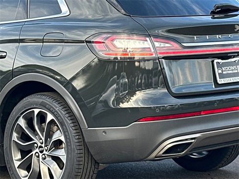 Used 2022 Lincoln Nautilus Reserve w/ Equipment Group 201A image 7