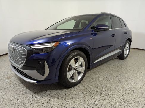 Certified 2026 Audi Q4 e-tron Premium w/ Convenience Package image 3