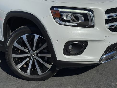 Used 2022 Mercedes-Benz GLB 250 image 2