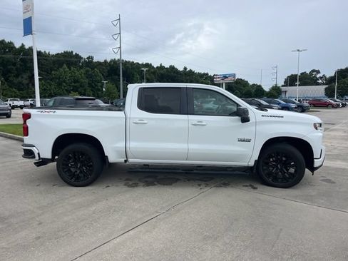 Used 2021 Chevrolet Silverado 1500 RST AWD/4WD image 9