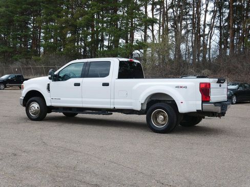 Used 2020 Ford F350 XLT image 4