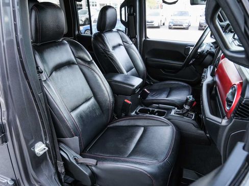 Used 2021 Jeep Wrangler Unlimited Rubicon AWD/4WD image 30