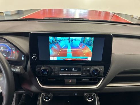 Certified 2025 Toyota Grand Highlander AWD image 23