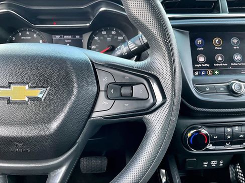 Used 2023 Chevrolet TrailBlazer LT FWD image 25