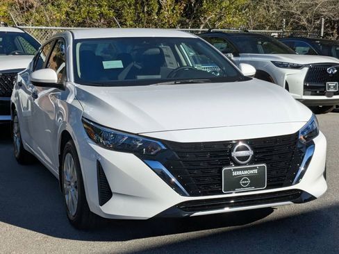 New 2025 Nissan Sentra S image 3