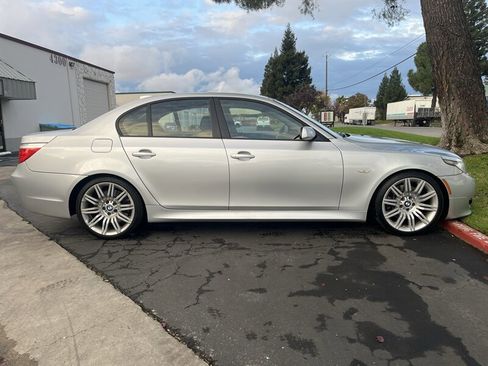 Used 2008 BMW 550i Sedan image 14