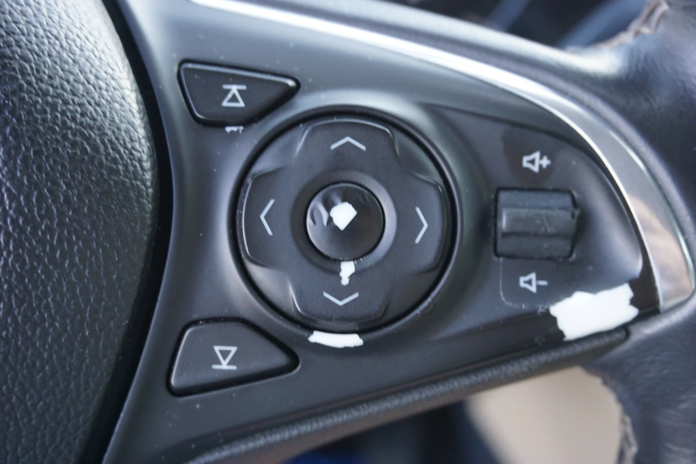Used 2016 Buick Envision Premium AWD/4WD image 26