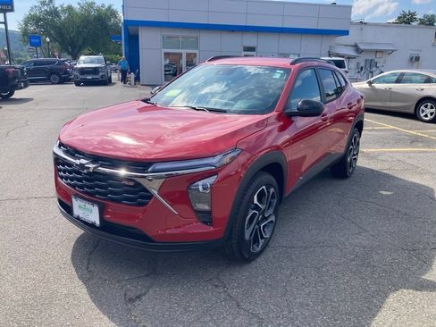 New 2026 Chevrolet Trax RS w/ Driver Confidence Package FWD image 22