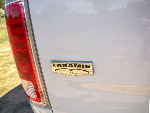 Used 2016 RAM 3500 Laramie image 11