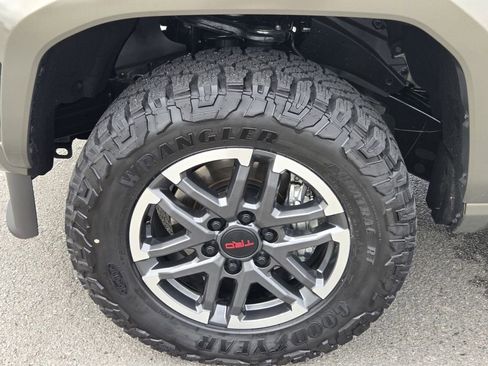 Used 2026 Toyota Tacoma TRD Sport image 17