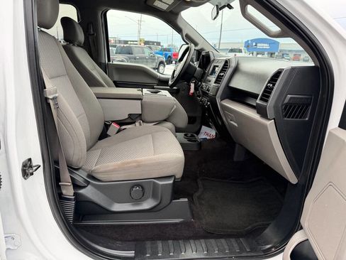 Used 2017 Ford F150 XLT w/ XTR Package image 57