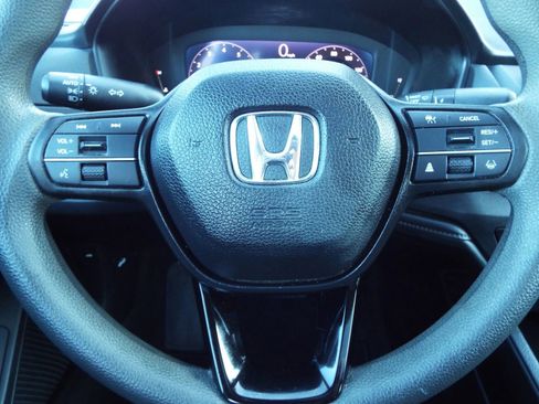 Used 2023 Honda Accord EX image 11