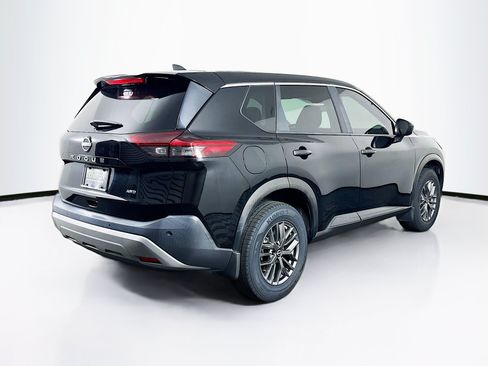 Used 2023 Nissan Rogue S AWD/4WD image 9