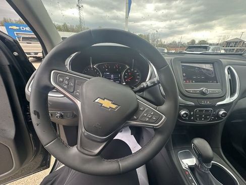 Used 2023 Chevrolet Equinox LT image 14